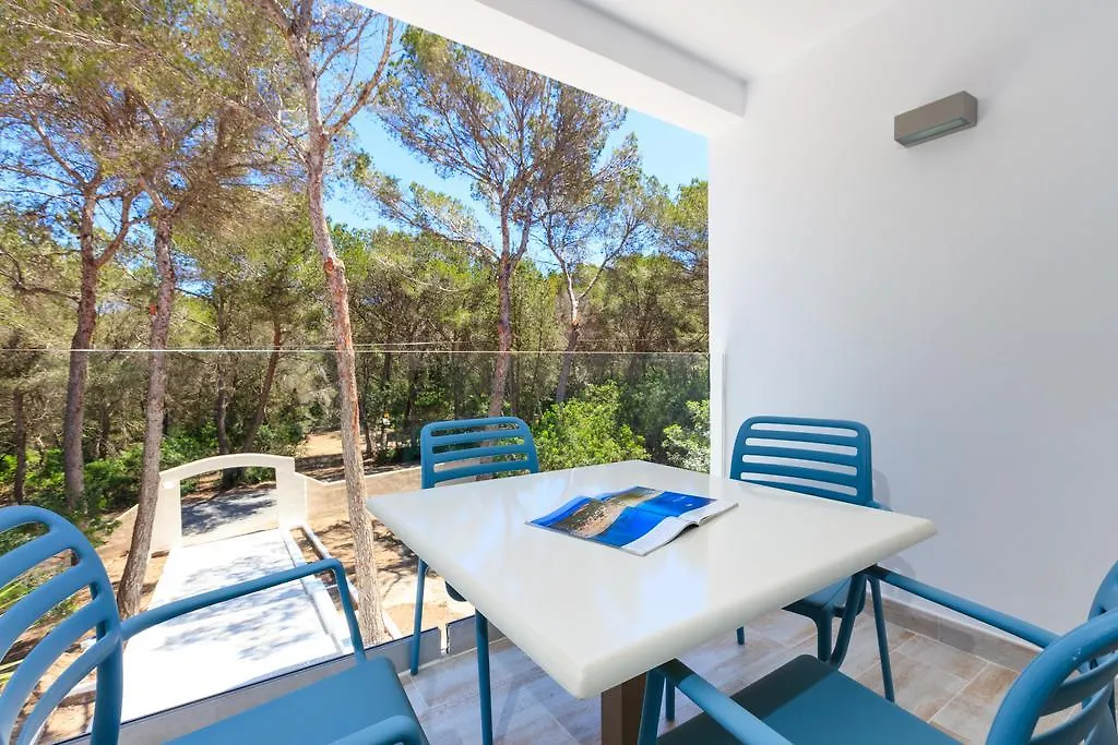 Pinos Playa Suites Playa Migjorn 0*,  Spain
