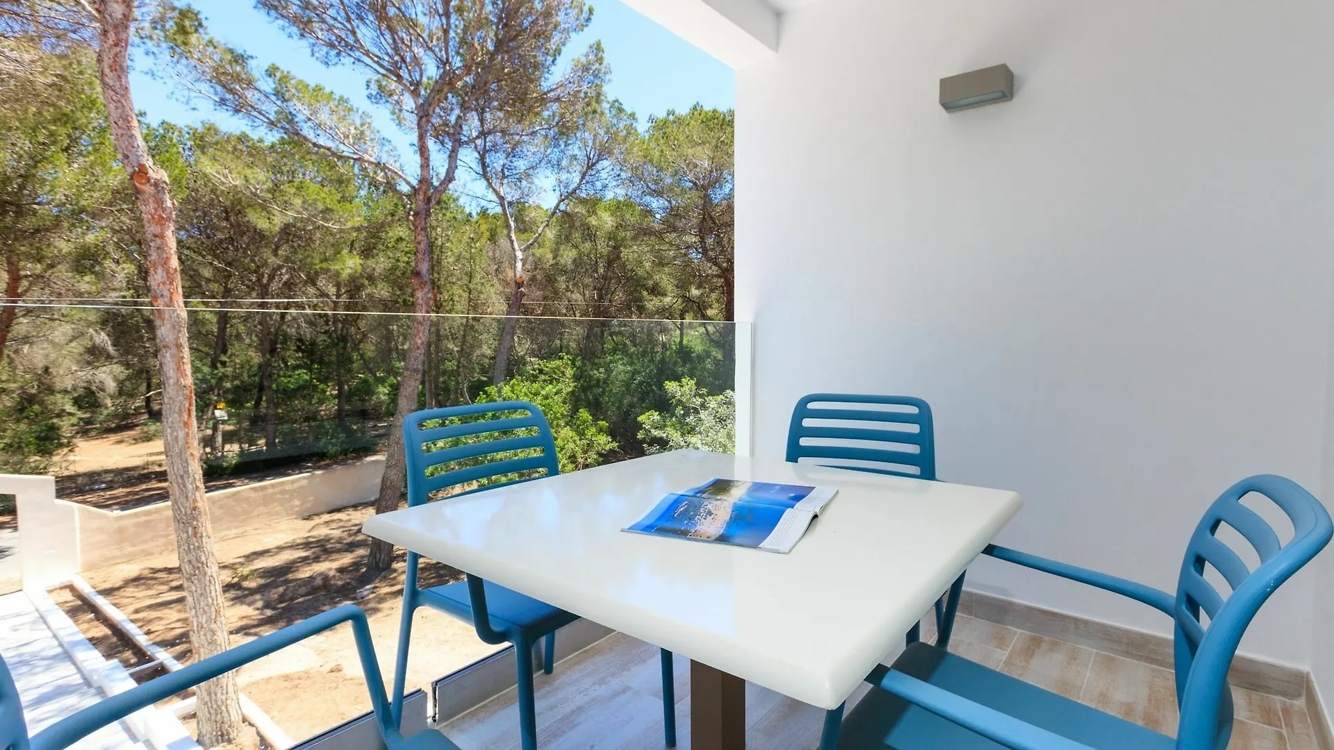 Pinos Playa Suites Playa Migjorn 0*,  Spain